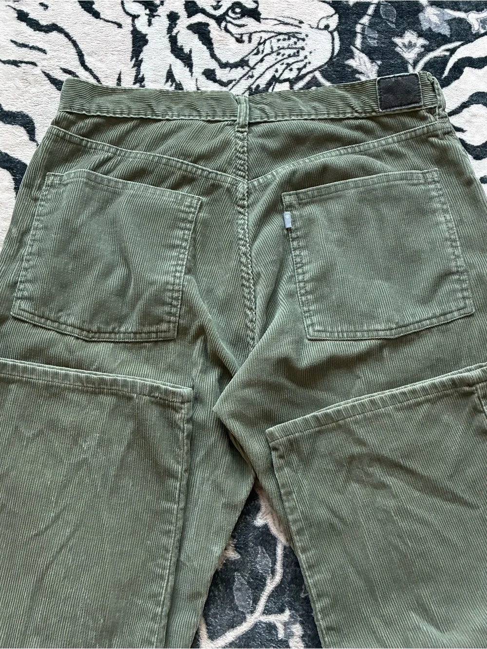 002 - VINTAGE 00s LEVIS SILVER TAB Y2K CORDUROY GREEN PANTS